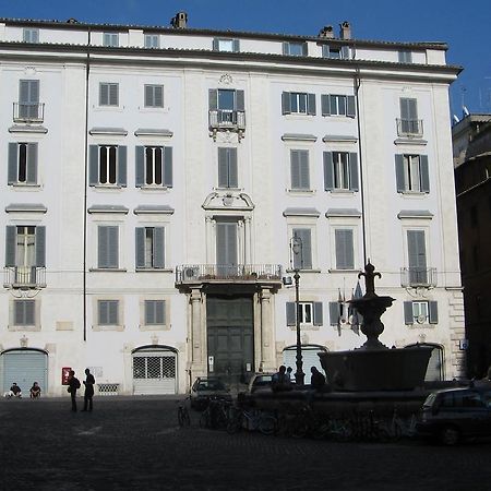 Appartamento Piazza Farnese روما الغرفة الصورة